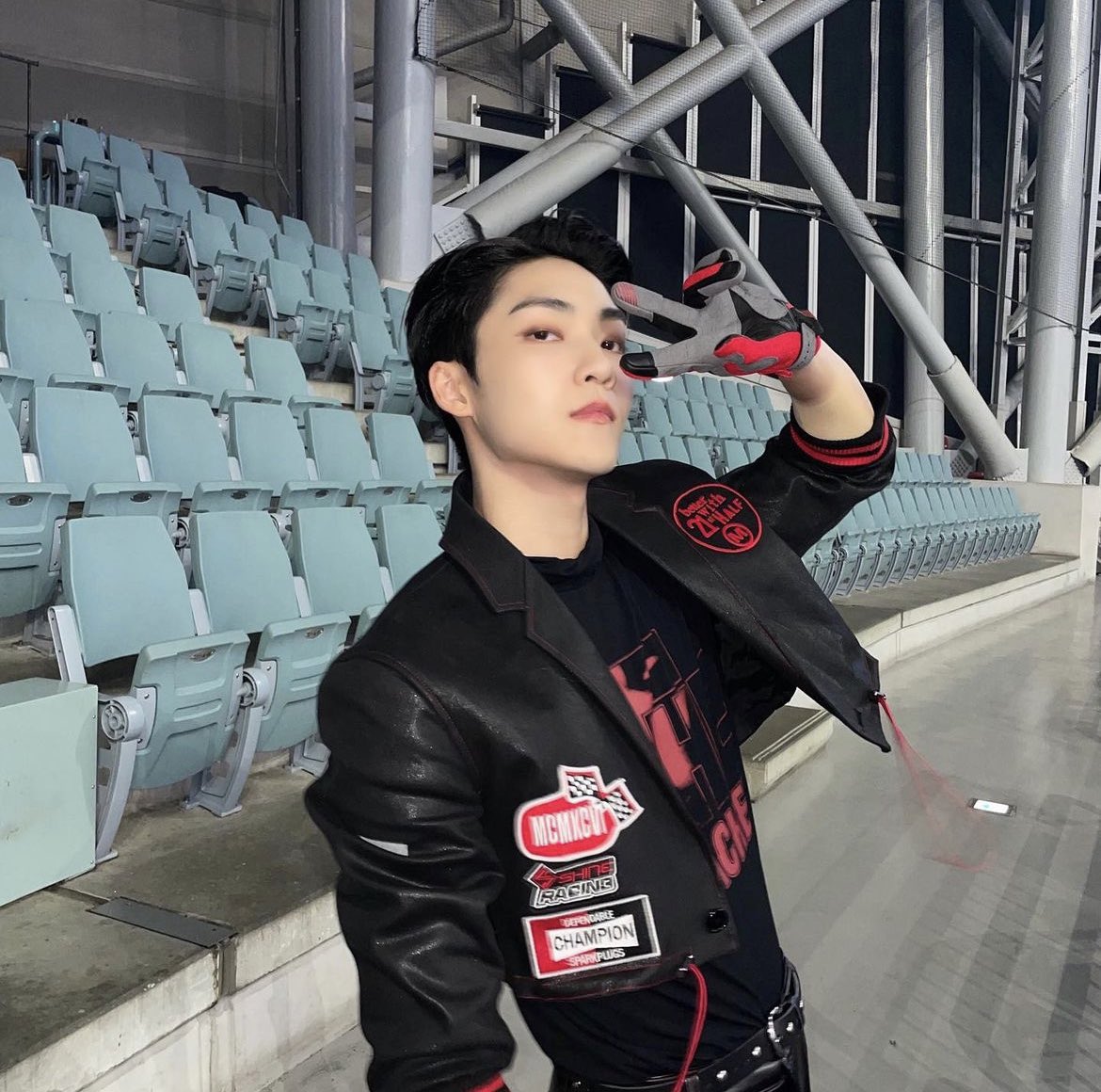 veriboyzfiles's tweet photo. 🏁

#VERIVERY #THEBOYZ #VRVR #TBZ #베리베리 #더보이즈 #KEVIN #케빈 #YONGSEUNG #용승 https://t.co/We60ilamPf