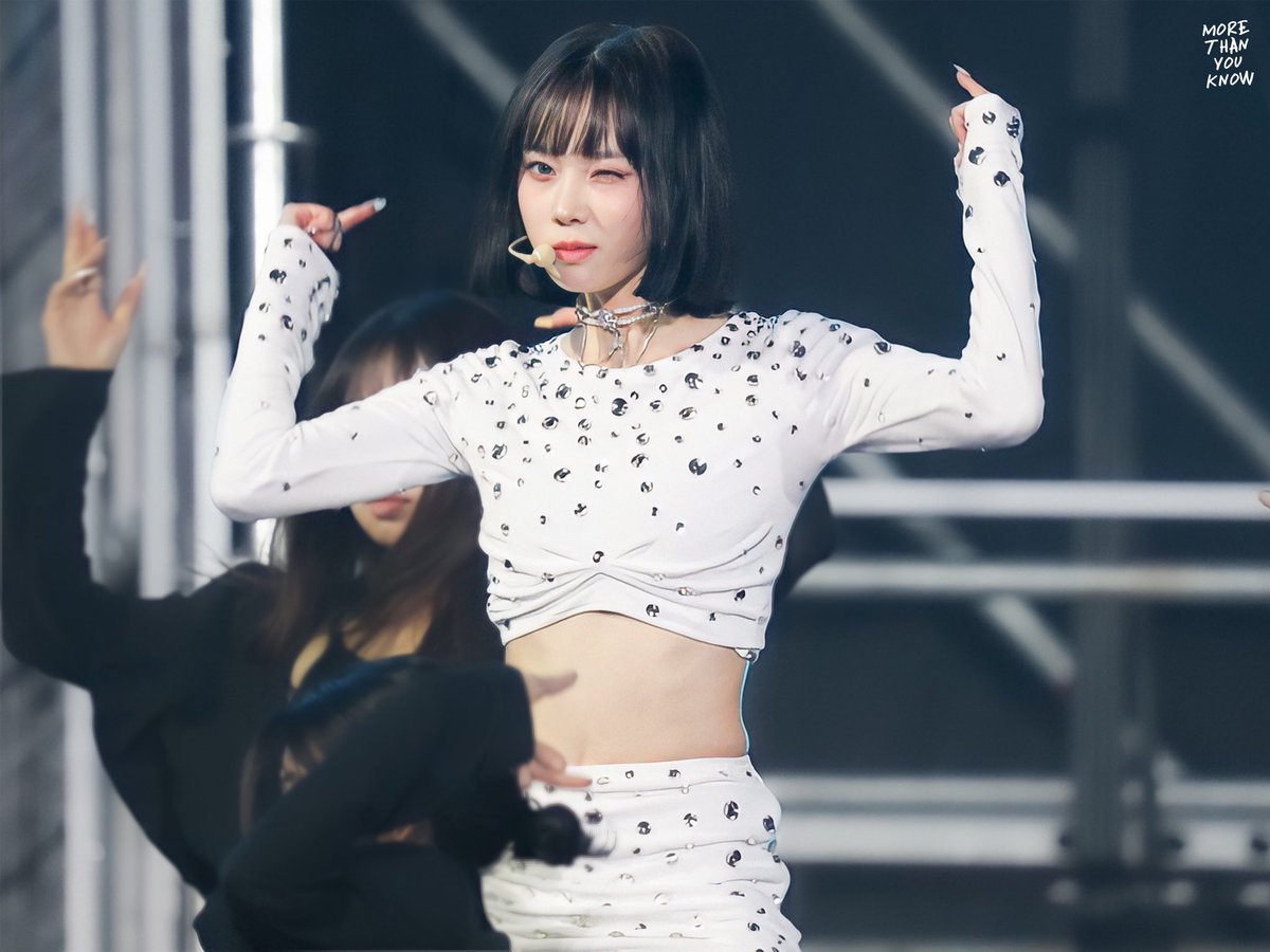 MORE_THAN_Uknw's tweet photo. SBS 가요대전
aespa WINTER 🎄

#SBSGayoDaejun #SBS가요대전 #aespa #에스파 #エスパ  #winter #윈터 #ウィンター #MerryChristmas2022 https://t.co/X0G5Xj01WO