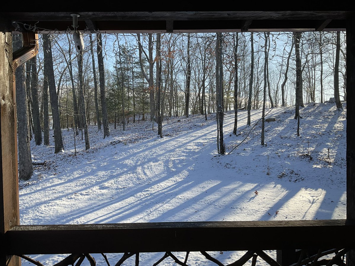 BarryAbernathy's tweet photo. @NWSAtlanta Blue Ridge, GA 2150 ft. elevation https://t.co/fS0fjs4aYG