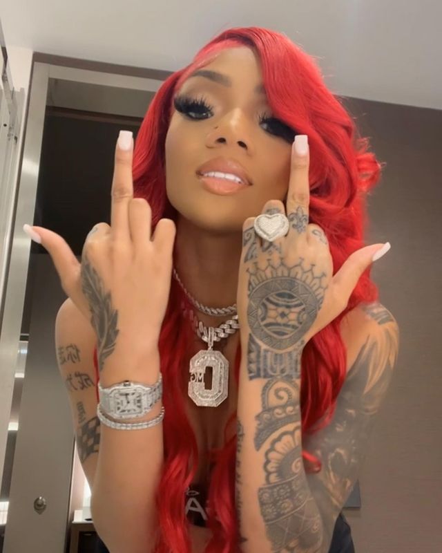 HitsMadeGolden's tweet photo. Get my feelings hurt today, I won't give a fuck tomorrow. ❤️‍🔥🎶✨ https://t.co/EQhcUmyROX