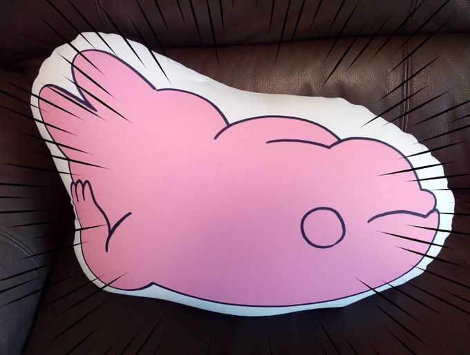 クッション、個人的に一番好きなところはうさぎの尻 