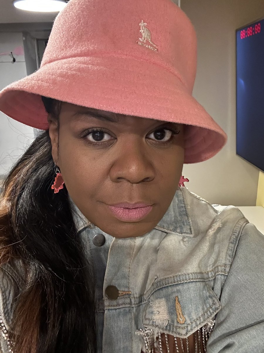 Yamaneika Saunders tweet media