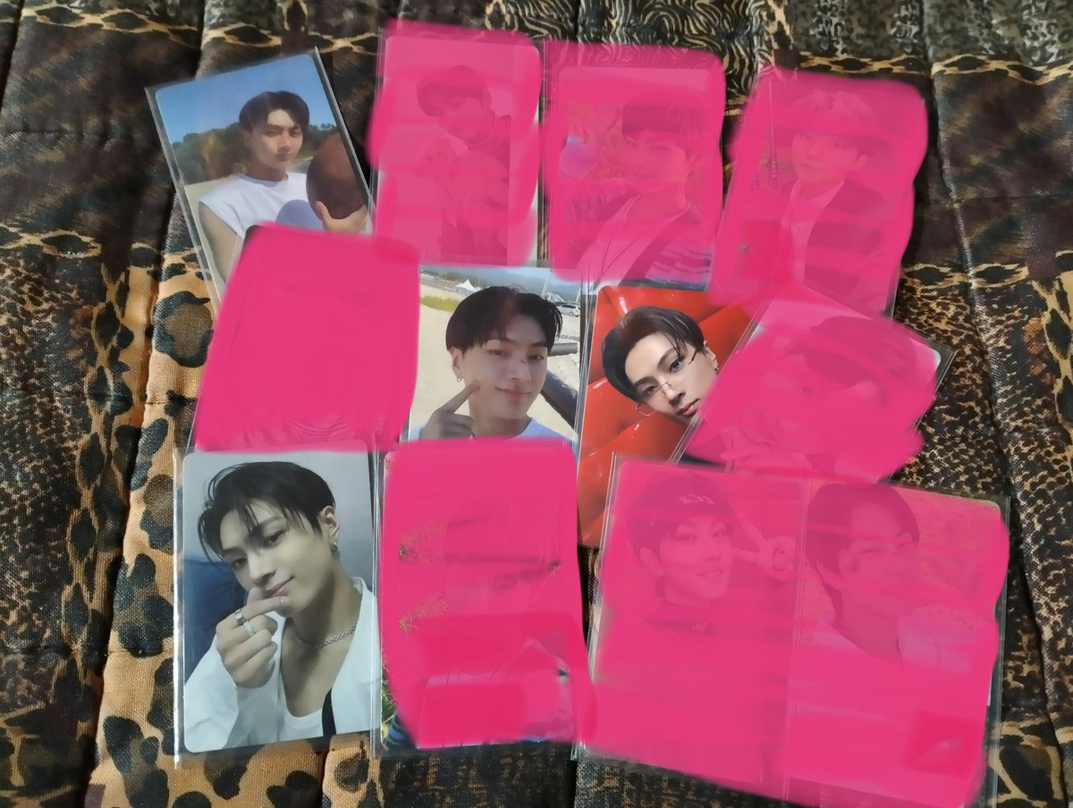 lizziepjs's tweet photo. wts lfb

jay pc set ! can tingi pero will prio getting 2 or more pcs ! ^^ 

t. jay braso sando ody poke cheeks specs senkou jongseong enhypen enha en photocard ph https://t.co/Kh6nxrc3ZH