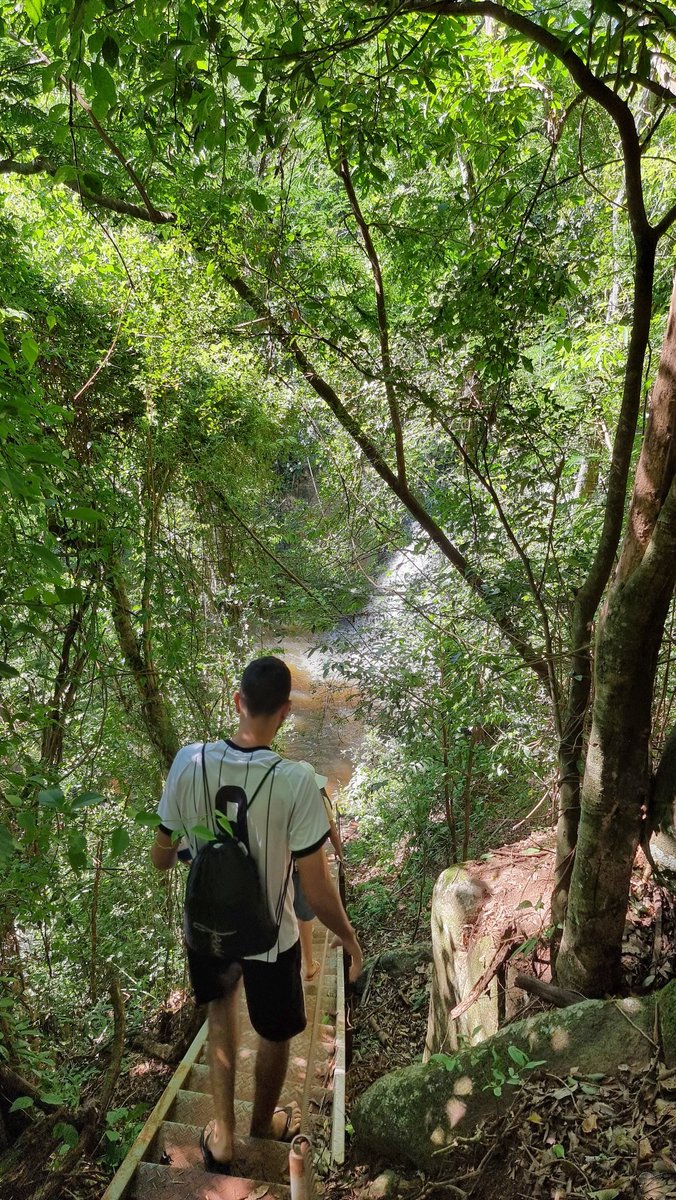 Andherluiz's tweet photo. A vida dura dos aventureiros 🤣 https://t.co/5xaQM2R13i