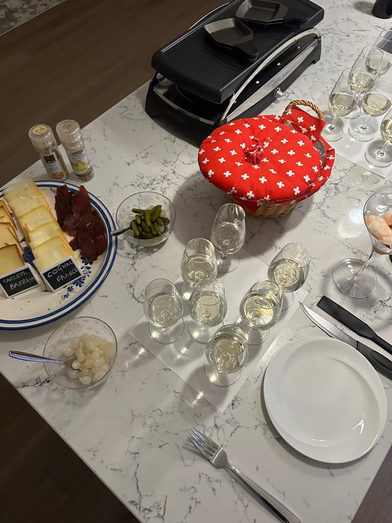 jsprott22's tweet photo. And the missing raclette pics .. https://t.co/3oZnQJE6t0