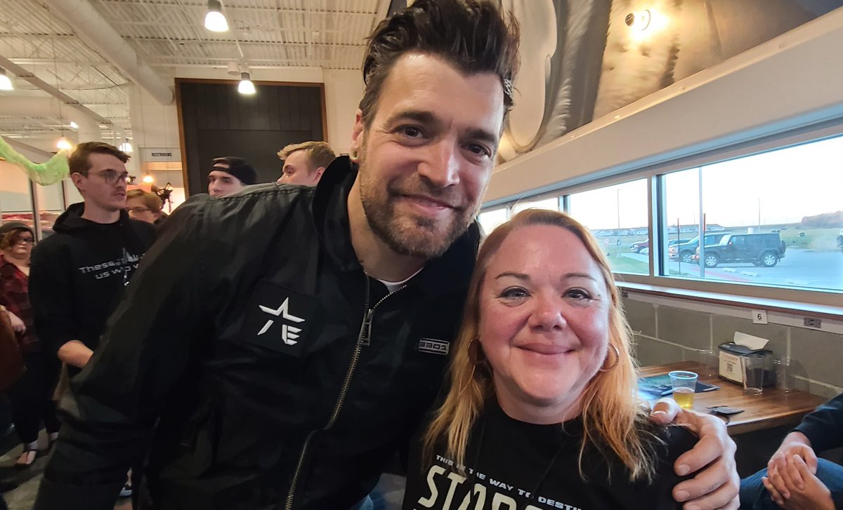 redheadkc's tweet photo. Happy Birthday, Dustin!!! @dustieboots @starsetonline https://t.co/Bw6Bmh2cpc