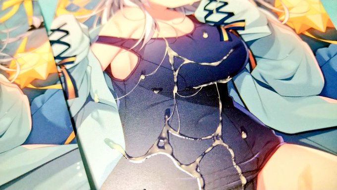 セットのぶっかけポスカは絵だけじゃなくてちゃんとテカテカしてるやつ久しぶりに作った☺️👍
写真でわかるかな🤔 