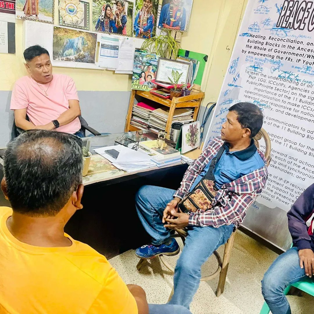 ncipskprov's tweet photo. Update||: 12/28/2022..... 

NCIP SULTAN KUDARAT PROVINCIAL OFFICER SIR ERIC MUNDOG RAZ entertained Brgy IPS clients from Poloy-Poloy,  Municipality of Lebak re: service's issues on their Barangay IPMR.. https://t.co/l8wjIqtaXT