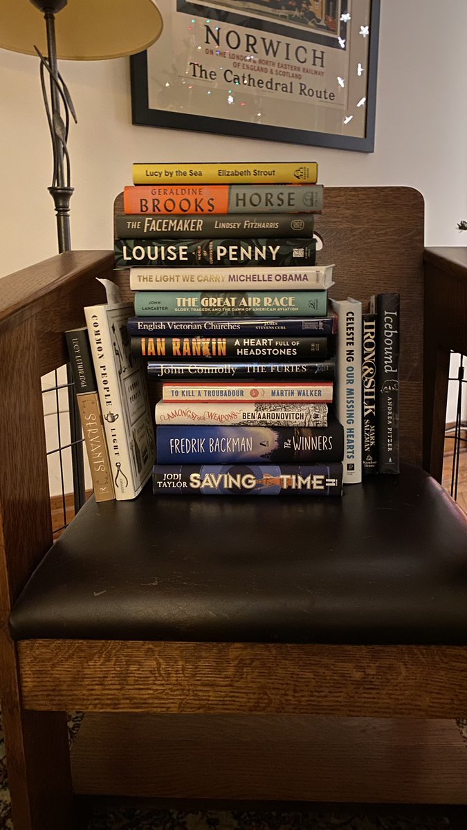 BuildingsNEH's tweet photo. Christmas book haul… gifts and ½ price purchases… 😍 #orderofthebookslut @churchill_alex https://t.co/cIJwQUFL6q