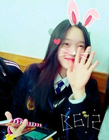 winterbbonyo's tweet photo. winter school tmi from synk road ep2

she got scolded by the principal because she was singing in the test room and another class got blamed for it so she went to the principal herself to apologize and it’s funnier cos she was the vice president https://t.co/F31jV1ZIYq