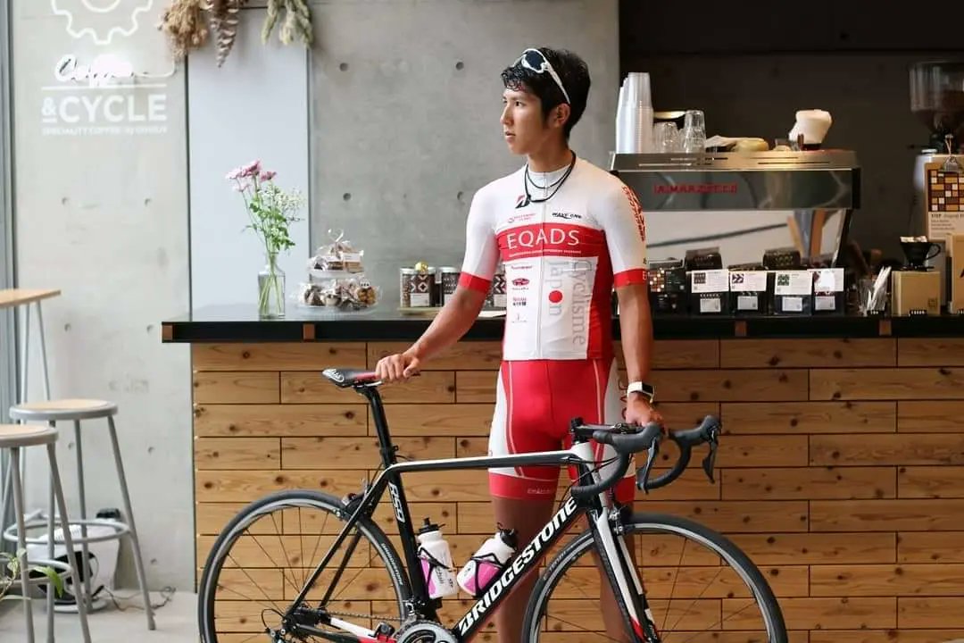 takumi_oga's tweet photo. 長い間お世話になったEQADSを卒業します。監督をはじめ、関係者の皆さまには大変お世話になりました。ありがとうございました。
2023年も引き続きフランスで活動させて頂きます。引き続きご声援頂けます様、お願い申し上げます。

#roadbike #bicycle #cycling #equipeasada #eqads https://t.co/7ie1UTcUnV