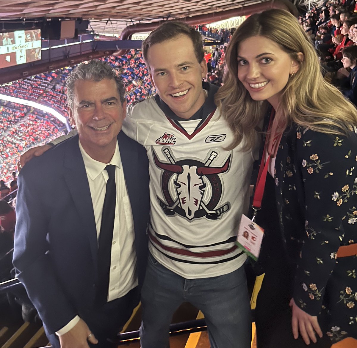 CTVTyler's tweet photo. When’s it’s the #BattleOfAlberta but you could care less who wins so you stay neutral since you’re just happy to see old friends. #SAIT2015 https://t.co/Dam4TCEn9n