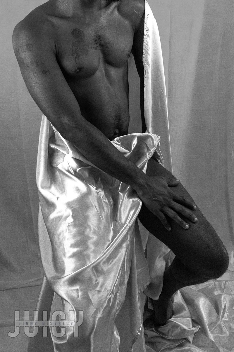 JLightDistrict's tweet photo. #nude #nsfw_art #hunks #juicy #juicylightdistrict #eros #caress #touchingmyself https://t.co/VptqLwSBFz