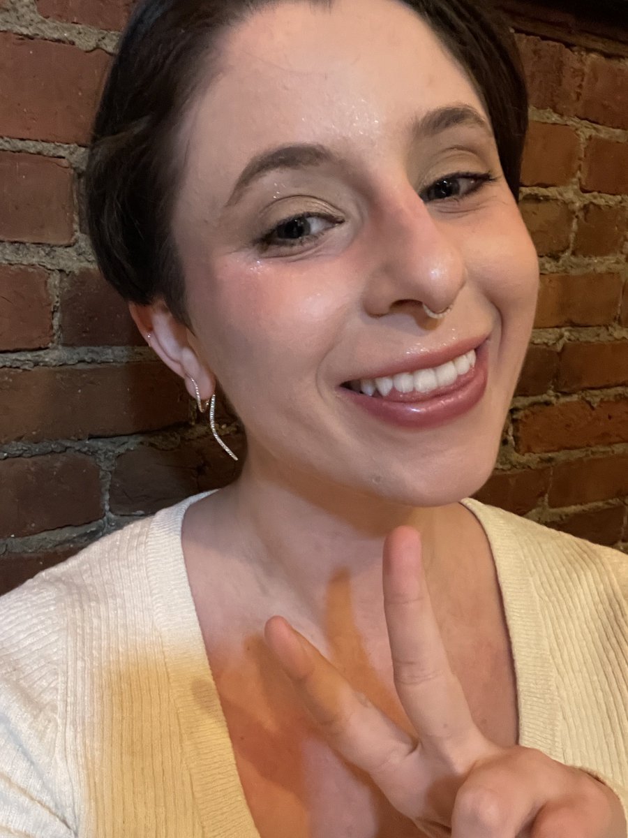 Wil on Twitter: "RT @QTsnackIRL: If you saw that….no you didn’t 🫣"