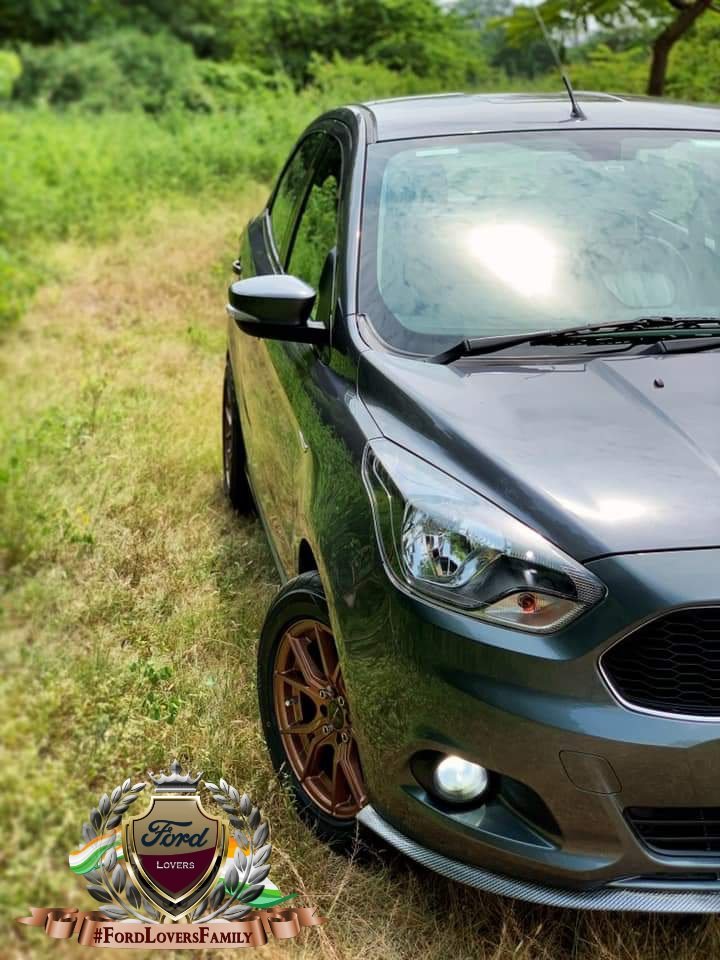 FordLovers3's tweet photo. This #AmazingWednesday, Presenting a sublime #FordPhotography #FordMoments by 1 of our amazing #FordLovers, Dr. Haldar's Imposing #WallpaperWednesday of his superb #FordFigo.
#LoveFord #FordLoversFamily #FordHameshaHamareDilMain #AlagSiFamilyWaliFeeling
@FordIndia @FordIndiaHelp https://t.co/vqbFdLV518