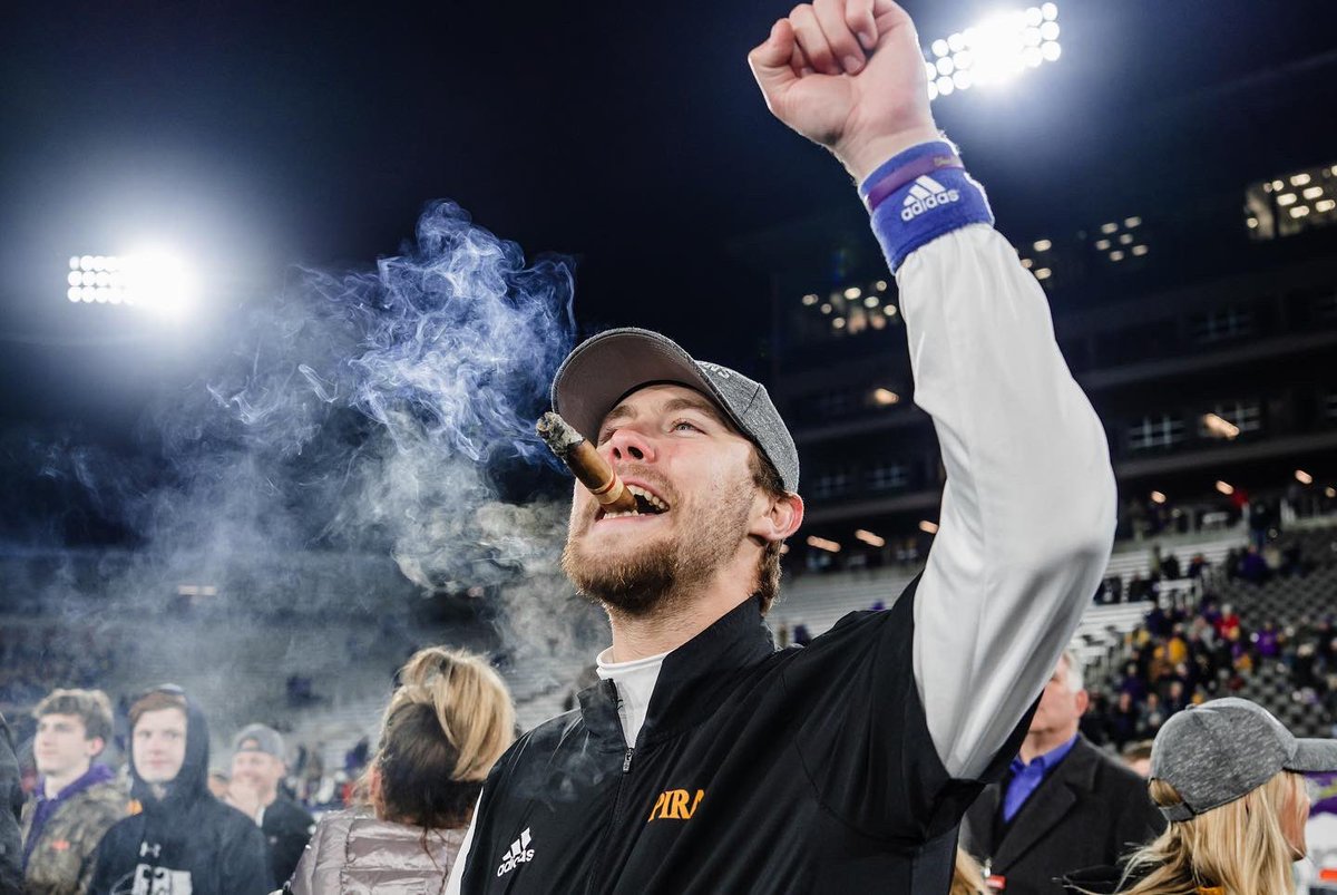 ECUPiratesFB's tweet photo. Don't mind us, we're gonna keep blowing up your timeline https://t.co/GIRNMHRuhW