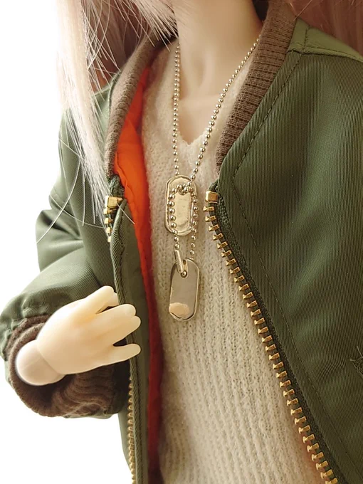 MA-1のインナー、モコモコ解消。更に工房sinqさん()ちのドッグタグをアクセントに#MDDはいいぞ #KAGIKAKKO#工房sinq 