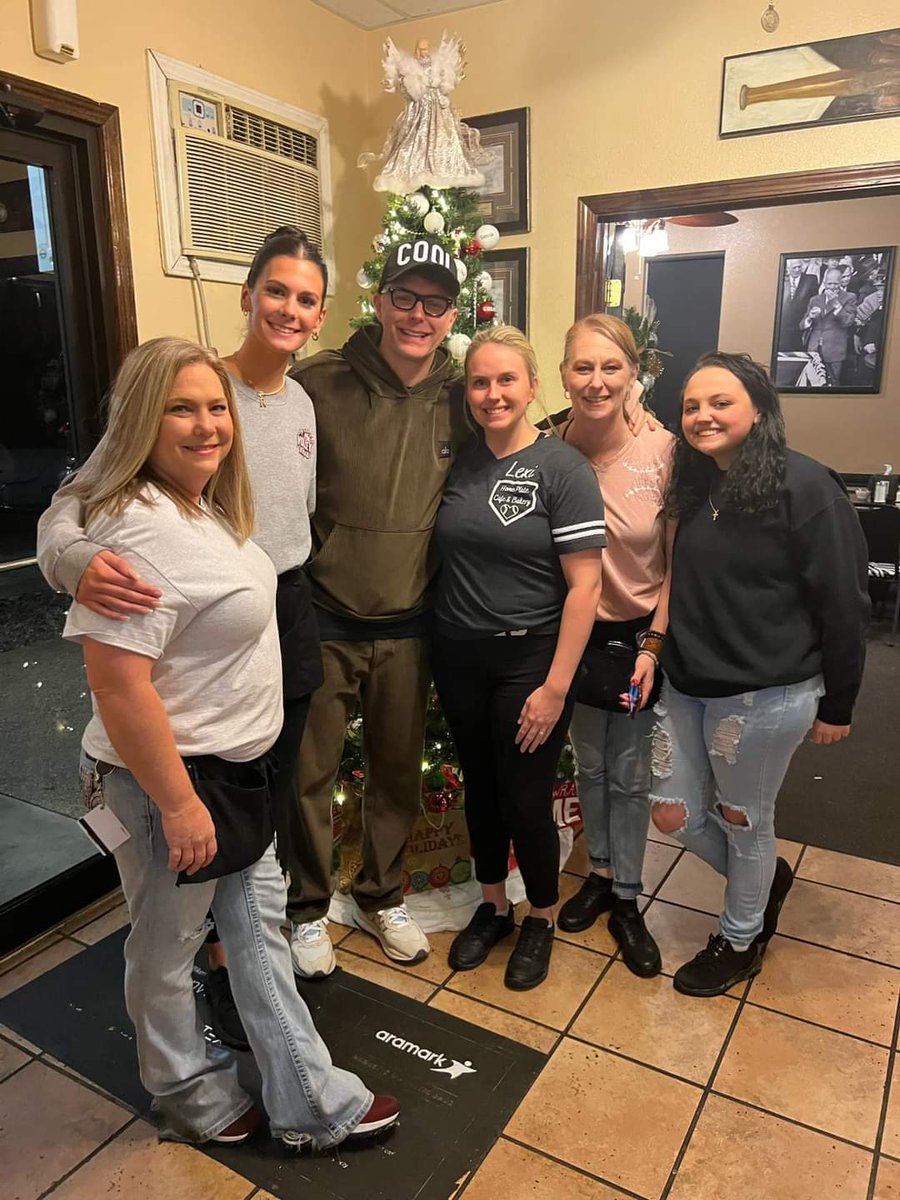 Campbellbaseballmom31 tweet media