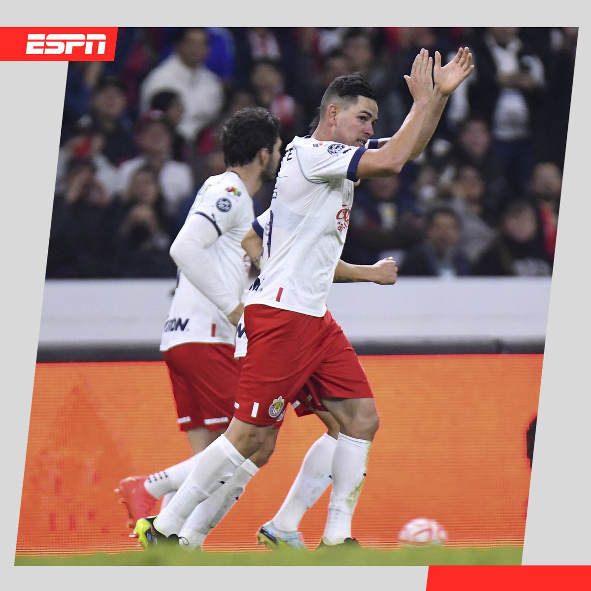 ESPNmx's tweet photo. ¡Otro triunfo para Chivas! 😱

💥 ¡Cuatro partidos en la Copa por México y cuatro victorias para el Guadalajara!

💥 ¡Torres marcó para derrotar 1-0 al Atlas! 

https://t.co/3kGw7M0lFj https://t.co/tp3nBuheem