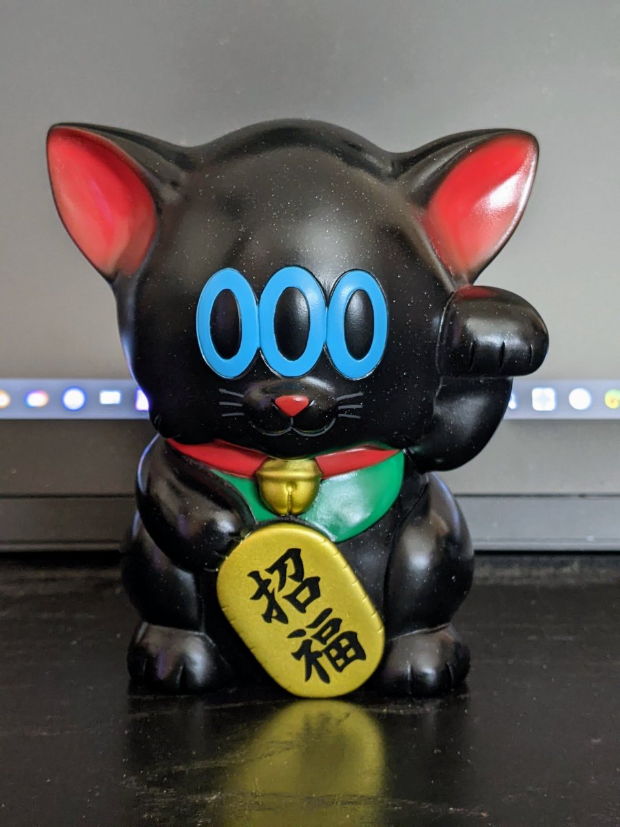 アートジャンキー( @ARTJUNKIEART )さんの招きカームキャットが届いて