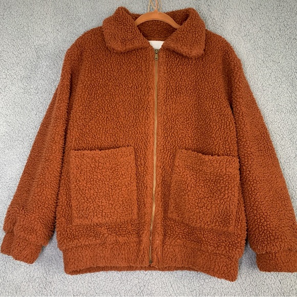 So good I had to share! Check out all the items I'm loving on <a href="/Poshmarkapp/">Poshmark</a> from <a href="/FlorC82243166/">ぱるぷんて🤪</a> <a href="/97sunfire/">ShaunDell</a> #poshmark #fashion #style #shopmycloset #freepeople #gbgirls #elodie: posh.mk/wnFJrbQq7vb