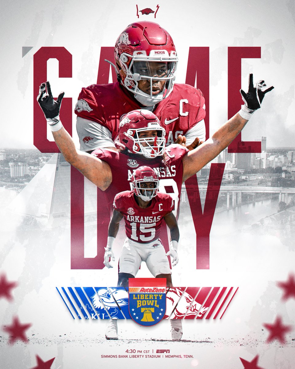 RazorbackFB's tweet photo. Bowlin in Memphisssss https://t.co/XcDn2oWa4f