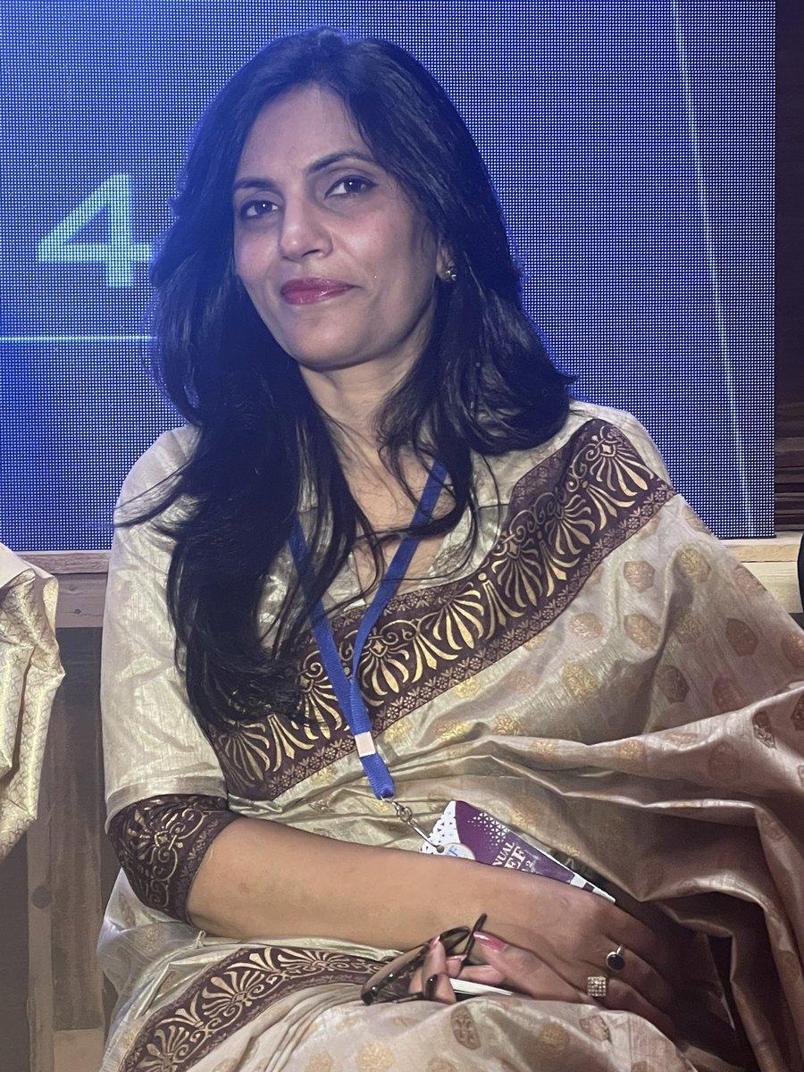 dieticianSingh's tweet photo. Great honour to Receive “Iconic Woman Award in “Women Economic forum” and Participated in G100 to G20 agenda Discussion- Bridge The Gap - Wellness & Well-being.
#AnnualWEF #WEF22 #G100 #womeneconomicforum #Women #WOMENCHAMBER #GlobalCommunity #nutritionistseemasingh
#G100toG20 https://t.co/IvVTzNs1cp