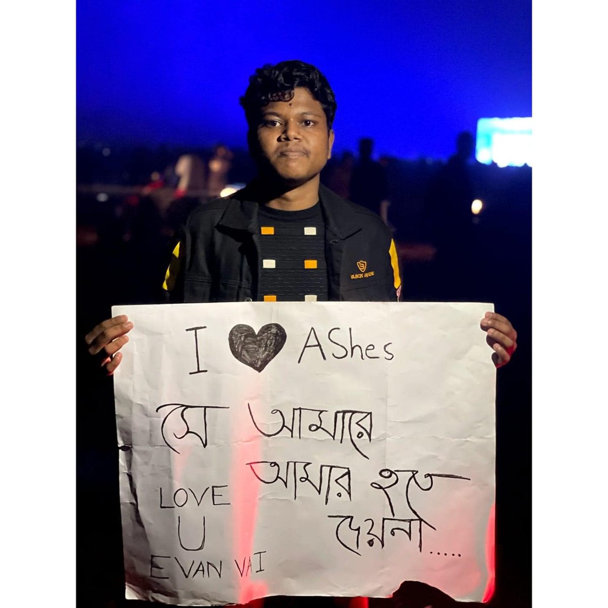 NodiRocks's tweet photo. Ashes as well as Ashes fans rocked the Nodi Rocks Concert at JU! Here are some moments of that magical evening.
Nodi Rocks \m/ Ashes Rocks \m/ https://t.co/YrIACtSxSp