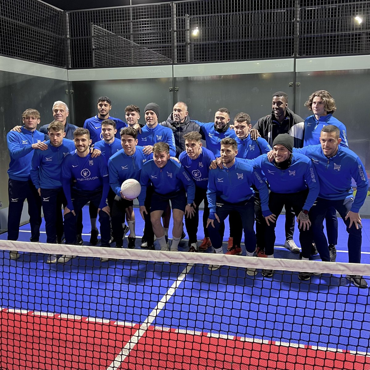 Padbol Vilafant (@padbolvilafant) on Twitter photo Seguim amb el projecte d’equips de futbol de l’Empordà a les nostres pistes ⚽️
Aquest cop va ser el torn de la <a href="/UEFigueres/">UE Figueres</a> un equipàs que no va deixar indiferent a ningú jugant a #padbol 💥
Molta qualitat dins i fora del camp de futbol, però sempre amb la pilota als peus 👟 Seguim amb el projecte d’equips de futbol de l’Empordà a les nostres pistes ⚽️
Aquest cop va ser el torn de la <a href="/UEFigueres/">UE Figueres</a> un equipàs que no va deixar indiferent a ningú jugant a #padbol 💥
Molta qualitat dins i fora del camp de futbol, però sempre amb la pilota als peus 👟