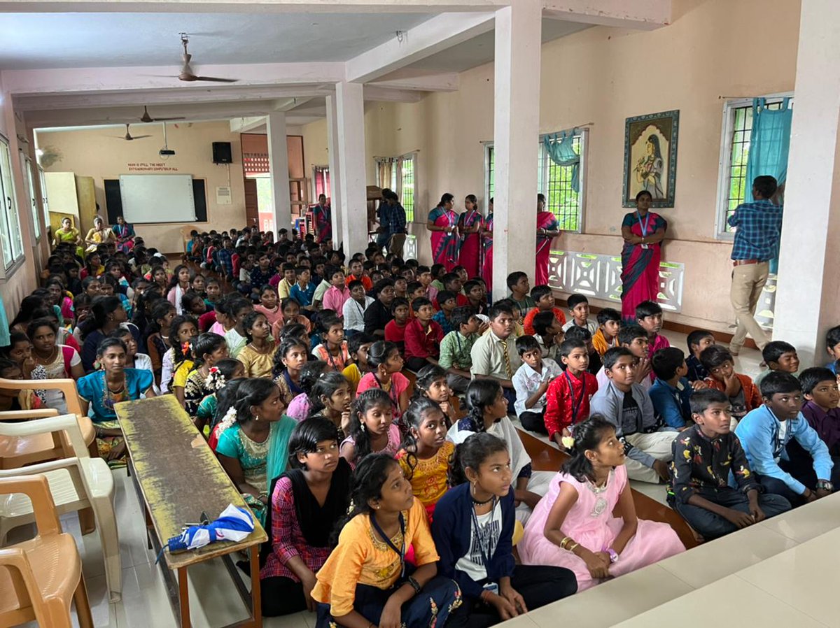 WISKAHoppmann's tweet photo. ❤️For many years we have been involved with the Indian children's village "Dewi Saraswati". This year we are supporting the urgently needed checks of all electrical installations, the repair of leaking roof parts and windows. 🍀
#wiska #oneteam #support #happyxmas https://t.co/ugHfSXu7L2