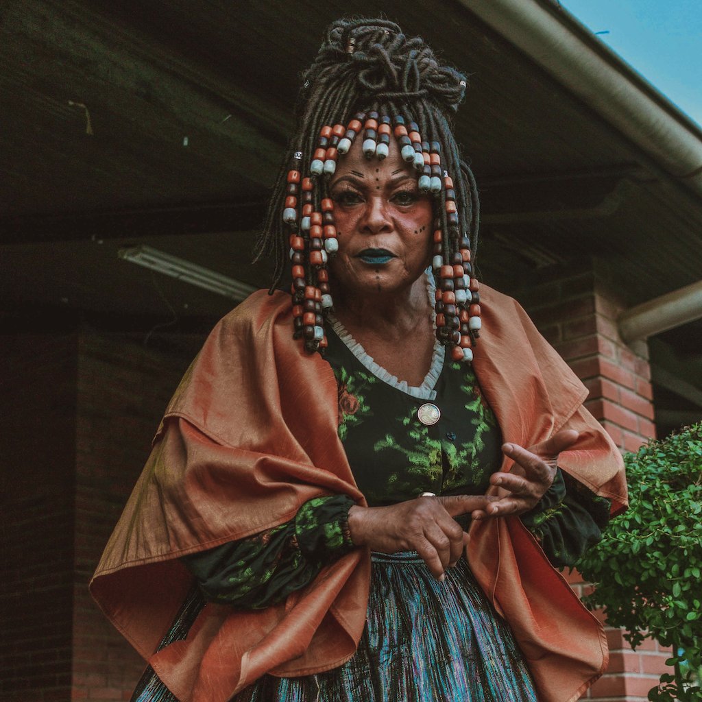 WKM_Up's tweet photo. First look at Sola Sobowale in 'Shanty Town', a 6-part crime thriller series premiering on Netflix on January 20. https://t.co/bxGngipaSZ