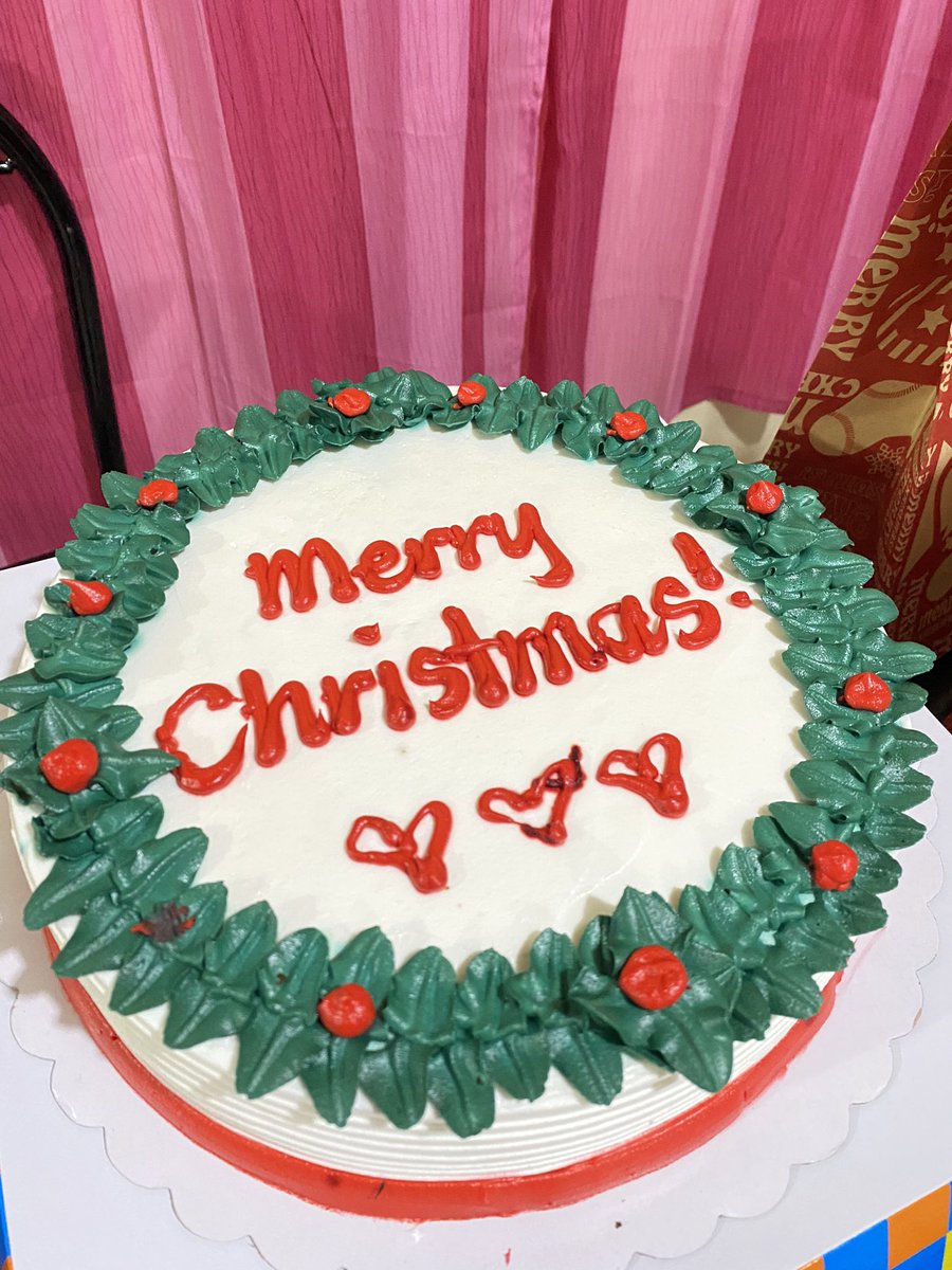 khemkdmon's tweet photo. Holidays 2022 ✨🎄 https://t.co/f9I8UmMd1q