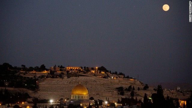 Al__Quraan's tweet photo. Jerusalem, Palestine https://t.co/mLUYZ8Wcs9