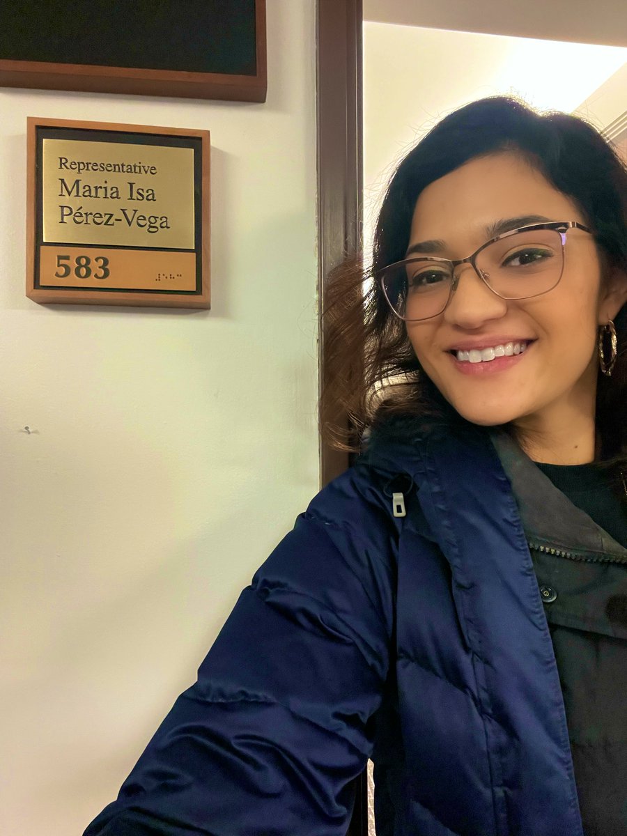 Representative María Isa tweet media