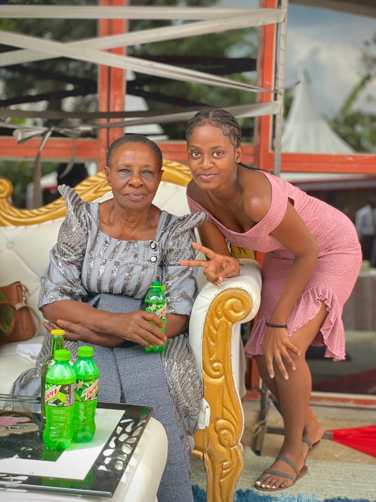 Linda Evelyn Namulindwa tweet media