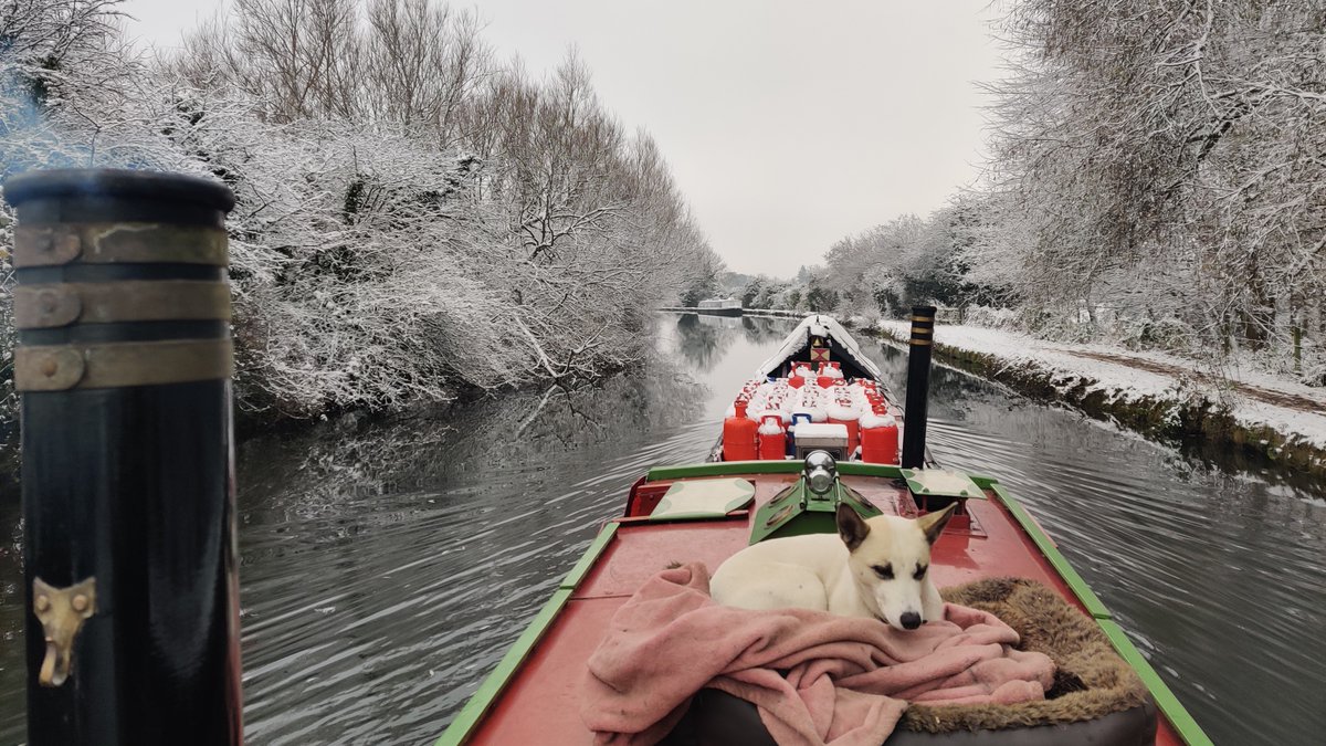 We are delivering our regular run North as usual.
Last Bulbourne Trip before Berko Closes 9th-27th Jan.

Thu 29th Cowley
Fri 30th Harefield
Sat 31st Ricky
Sun 1st Watford
Mon 2nd Hemel
Tue 3rd Berko
Wed 4th Tring &amp; Bulbourne

See fb.me/bwfuels for our detailed #Schedule