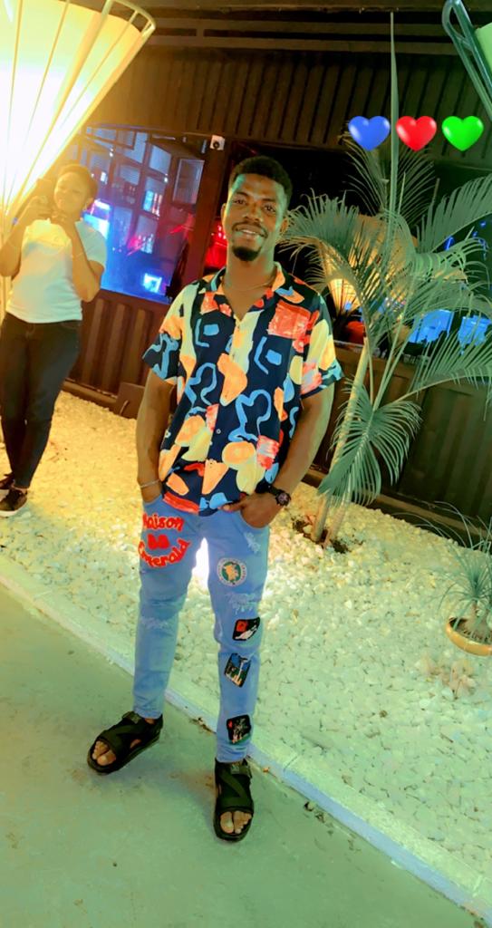 Cjay_Goodlifee's tweet photo. Jay https://t.co/jyQHsNZAUf