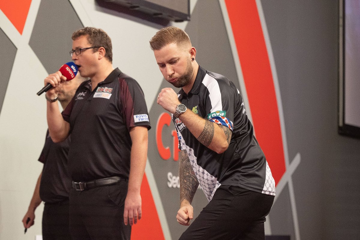 SPORT1_PR's tweet photo. In der heutigen Daysession der #DartsWM live ab 13:00 Uhr @SPORT1 wird zwischen dem Niederländer Danny #Noppert und dem schottischen Feuerwehrmann Alan #Soutar der Achtelfinal-Gegner von Gabriel #Clemens ermittelt. Außerdem ist Doppel-Weltmeister Gary #Anderson dabei. https://t.co/2opscNbhH0