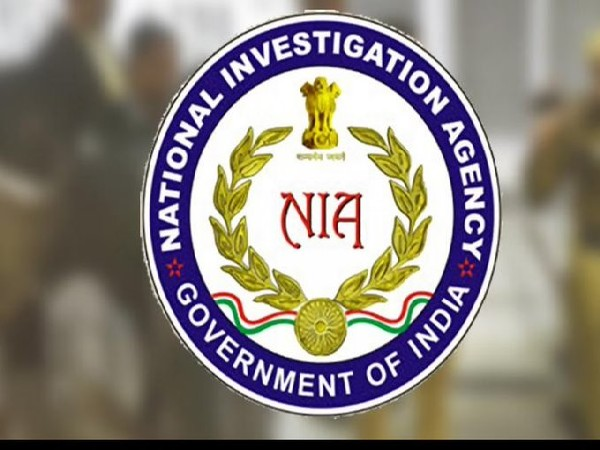 ANI's tweet photo. National Investigation Agency today arrested two operatives pertaining to October 23 bomb blast case in a car laden with explosives in front of Kottai Eswaran Temple of Coimbatore district in Tamil Nadu: NIA https://t.co/NlZeDHX1GM