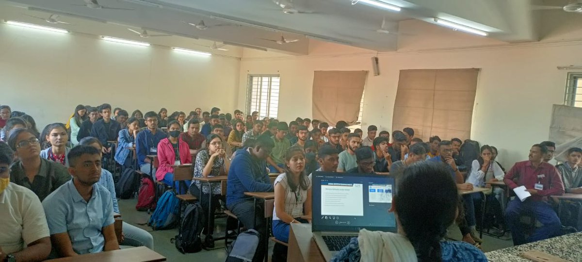 NISM_Official's tweet photo. An Interactive session was conducted for the students of 'MES Garware College of Commerce' on 'Careers in Securities Markets' by Ms. Shubhangi Chaturvedi, Sr. Assistant Manager, National Institute of Securities Markets (NISM)

#nism #securitiesmarket #career #studentinteractions https://t.co/ulMABUqRcO