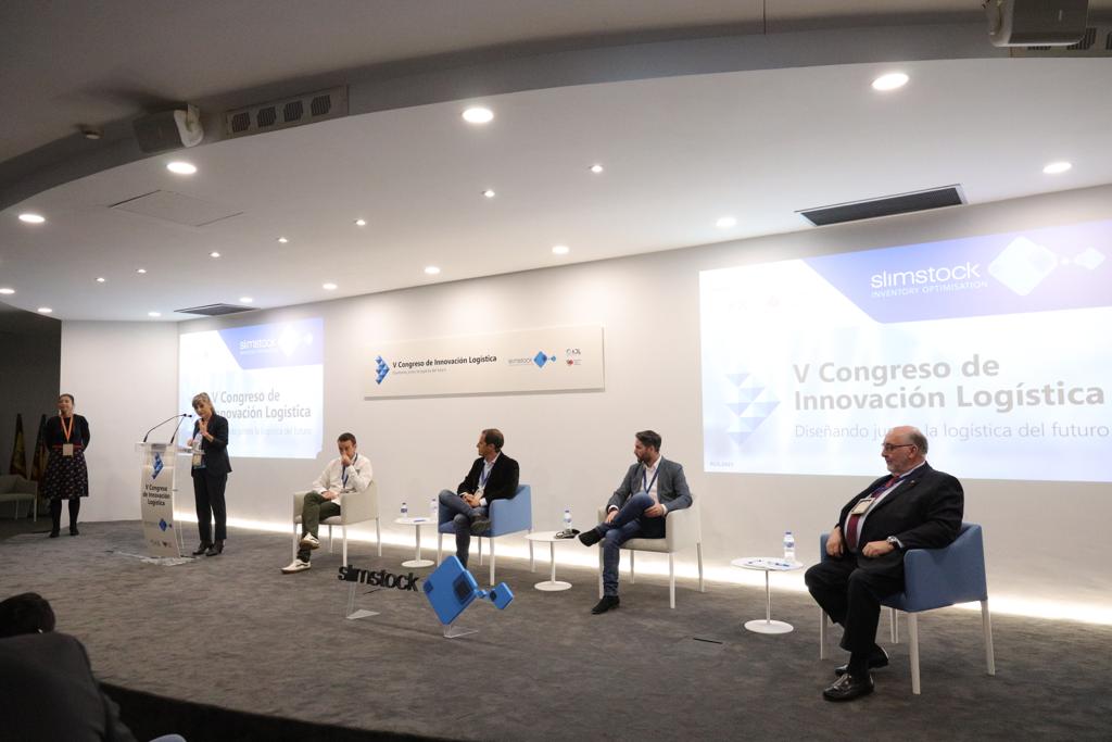 ¿A qué retos debe enfrentarse la logística del #ecommerce? ¿Cómo están solucionándolos?

<a href="/Desigual_ES/">Desigual</a>, <a href="/IKEASpain/">IKEA España</a>, <a href="/logiprime/">ShopLogiPrime🛒</a> y <a href="/todostuslibros_/">Todostuslibros</a> debatieron acerca de este tema en el V Congreso de #Innovación Logística. 

Revive la mesa redonda👉🏻 hubs.la/Q01qfrsX0