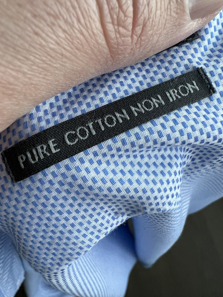 Бюрократ у законі tweet media