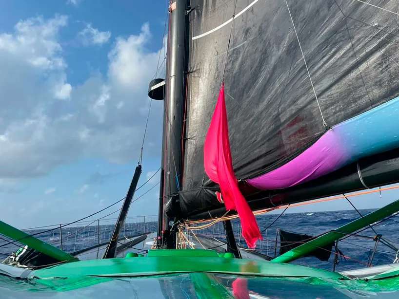 designboom's tweet photo. vivid silk canvases' abstract forms rely on the power of the wind and the ocean     https://t.co/Ft15EmoG5S https://t.co/zGiwu3MH6O