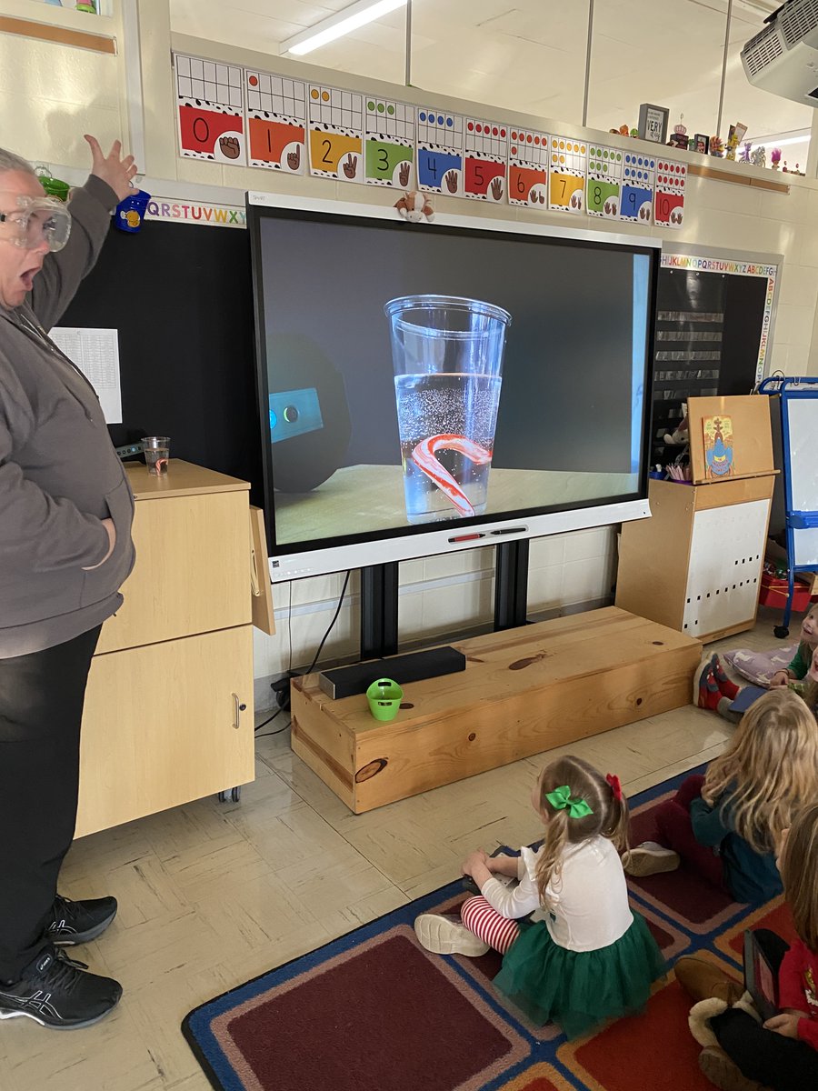 w_persistence's tweet photo. This past week, we were able to do some candy cane science!  We predicted if a candy cane would sink or float, and if the temperature of the water would make a difference in how fast the candy canes would dissolve. 
 @WalkerNxGL #wawmproud #safetyfirst https://t.co/fTok2XKPFi