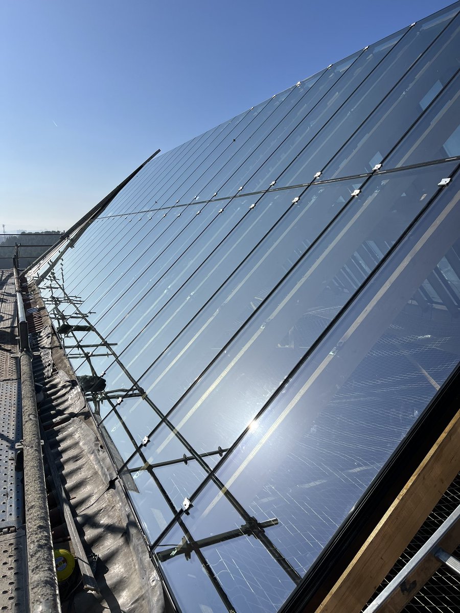 ironproyect's tweet photo. Rehabilitacion de lucernario , cambio integro de cúpula de cristal. #rehabilitación #cúpula #vidrio #lucernario #cubierta #obra #construcción #edificación #fachada #aluminio #fijaciones #glassokutions #grua #murocortina #ironproyect https://t.co/kHwoLg0j26
