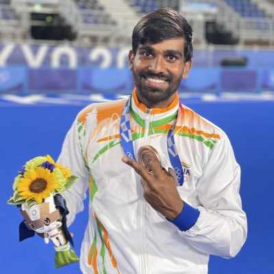 sumit hockey tweet media