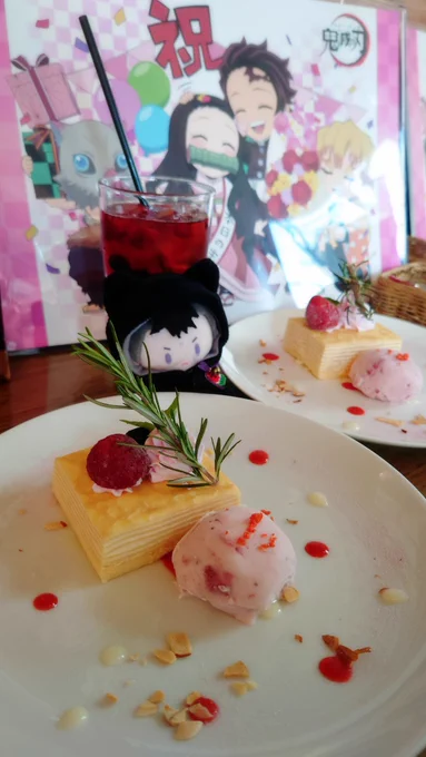 ねずこちゃんお誕生日おめでとう〜なカフェ納め、げんゃくんのクリアファイルも無事ゲット出来ました 