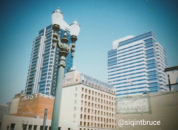 siqintbruce's tweet photo. An instant photo I took; 23 June, 2022. #analogphotography #city #forcedperspective #instantphoto #realfilm #streetphotography https://t.co/DyO0VgfSny