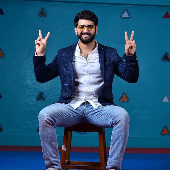 AryavardnGuruji's tweet photo. If you love #RoopeshShetty then vote for him in VOOT app and support him to win #BBK9 🏆 https://t.co/7YqFT4WtcM