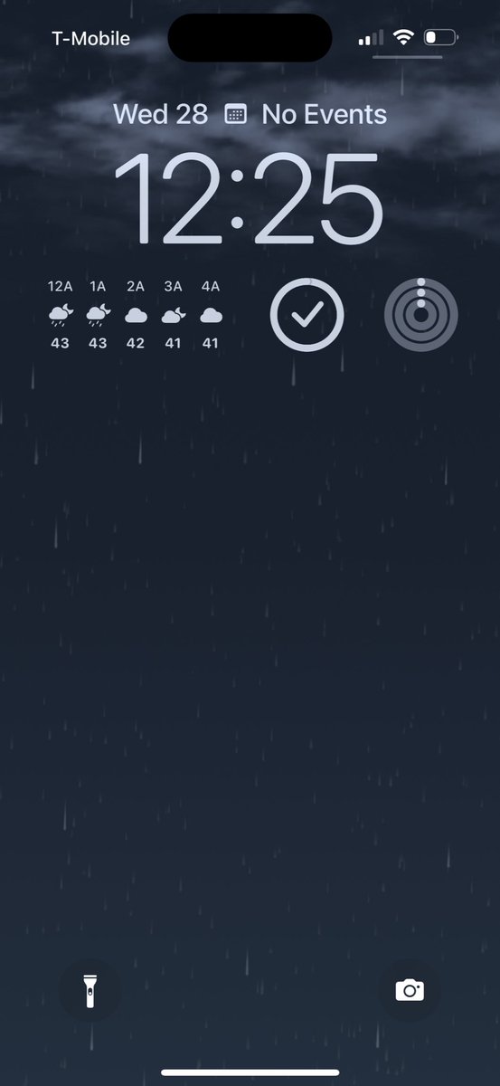 Dru89's tweet photo. @AlexCox #coxmas Here ya go. My daily lock screen/Home Screen and then the sleep mode one since that’s what was actually active when I took the screenshots. https://t.co/31uIom77tg